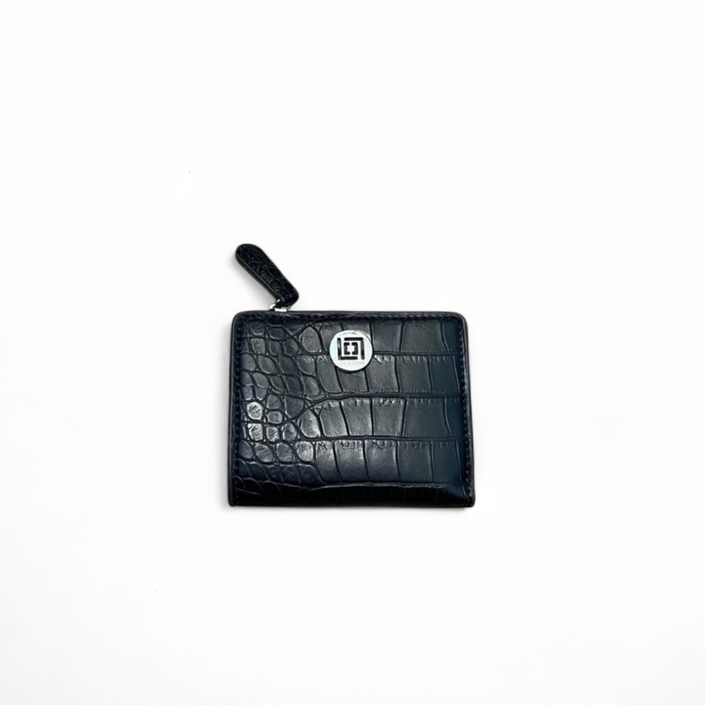 ✨Liz Claiborne Black Wallet